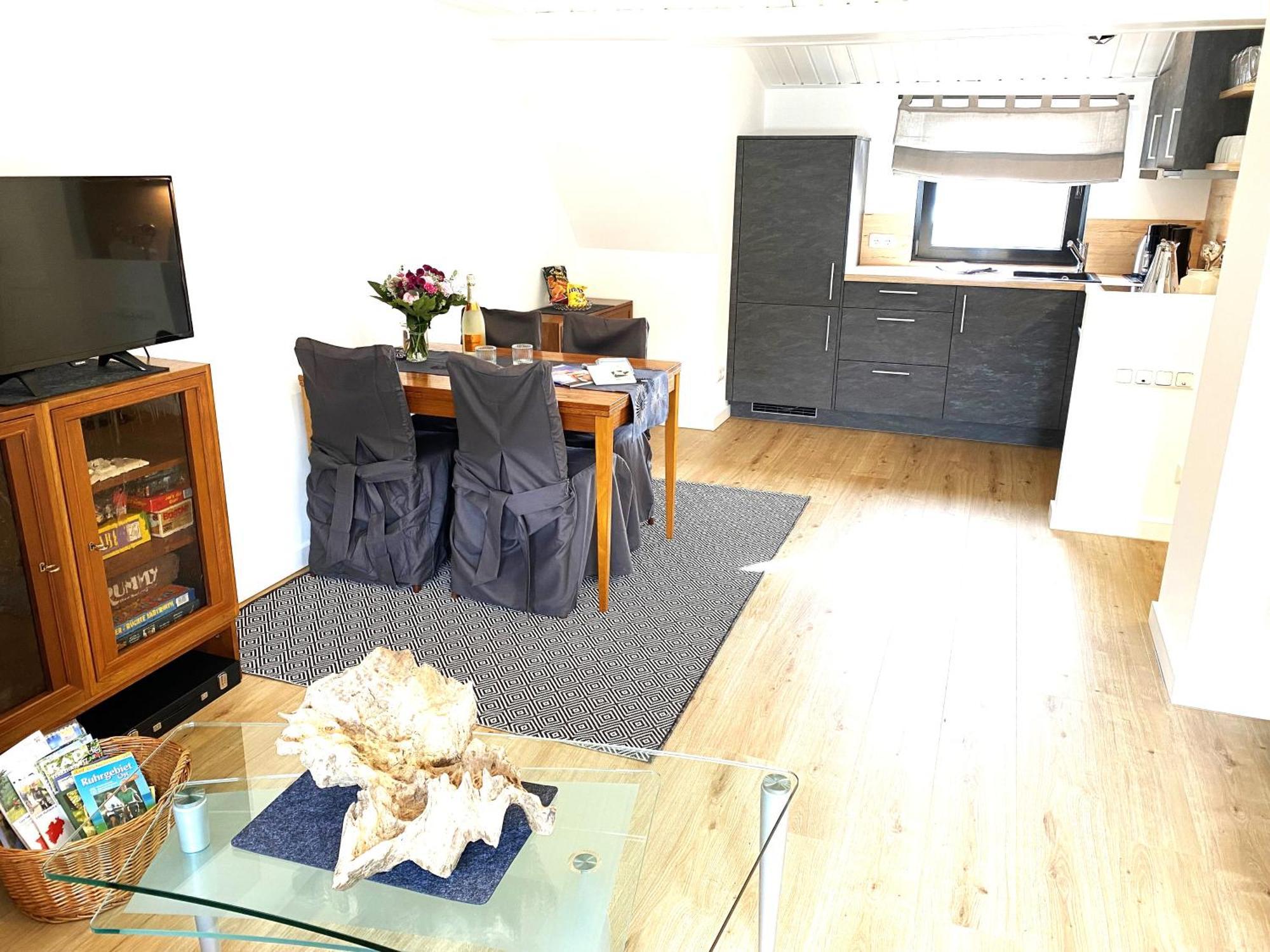 Zentrales Modernes Apartment, Naehe Zoo Und Stadion Dortmund Extérieur photo