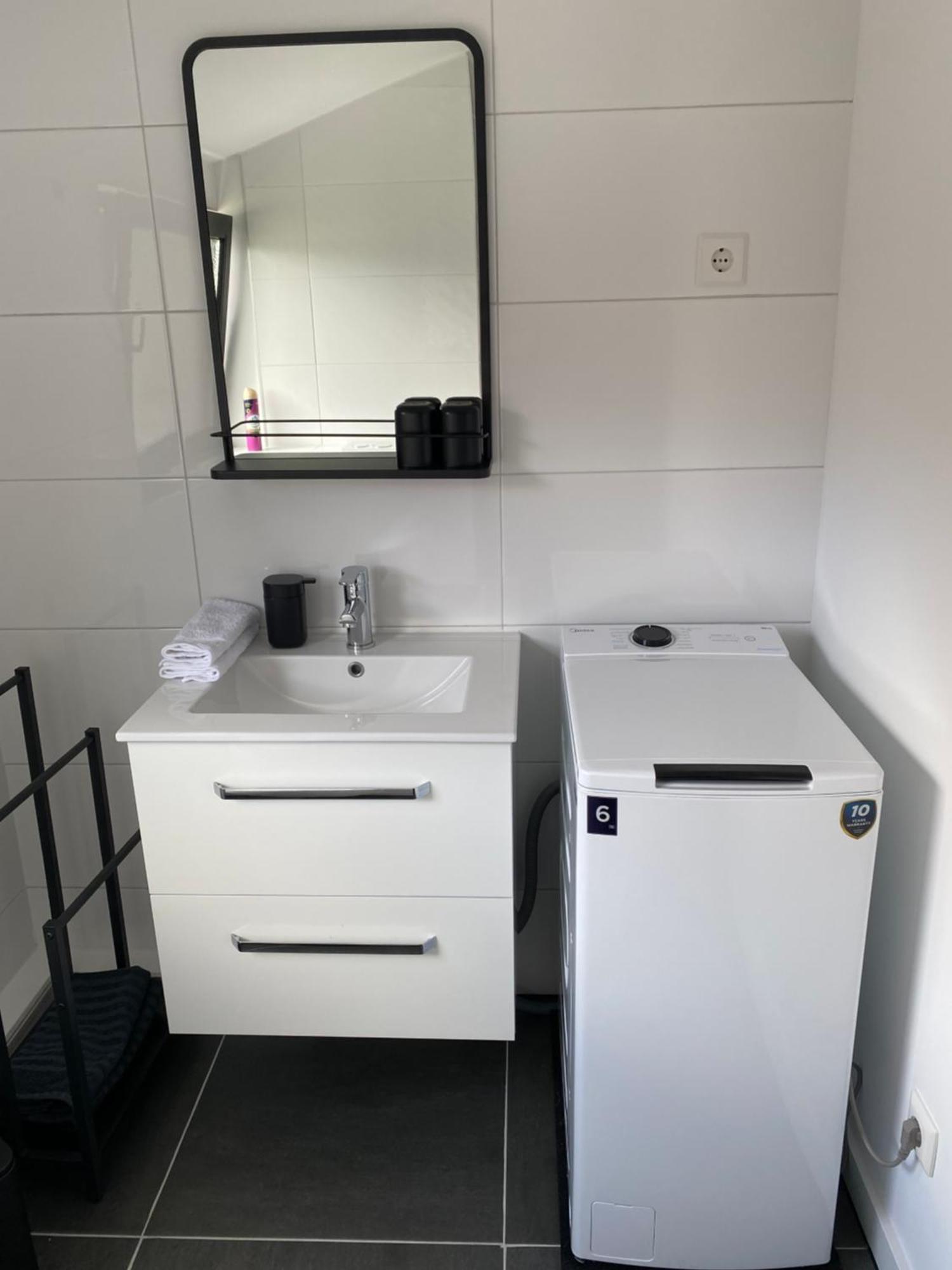 Zentrales Modernes Apartment, Naehe Zoo Und Stadion Dortmund Extérieur photo